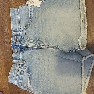 Old Navy jean shorts, light wash light blue, size 12 kids.